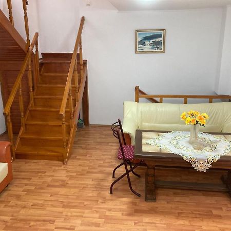 Ultracentral Apartment Near Moscovitz Palace Oradea Luaran gambar
