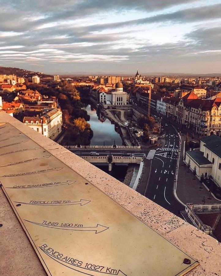 Ultracentral Apartment Near Moscovitz Palace Oradea Luaran gambar